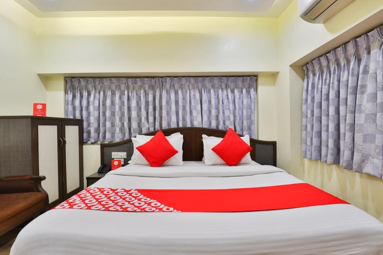 Oyo 17117 Hotel Rainbow Vadodara Eksteriør billede